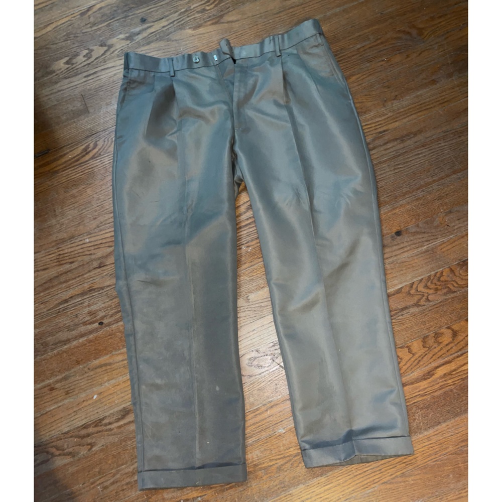 Perry ELLIS portfolio 100% polyester dress pants. Waist 38 length 29